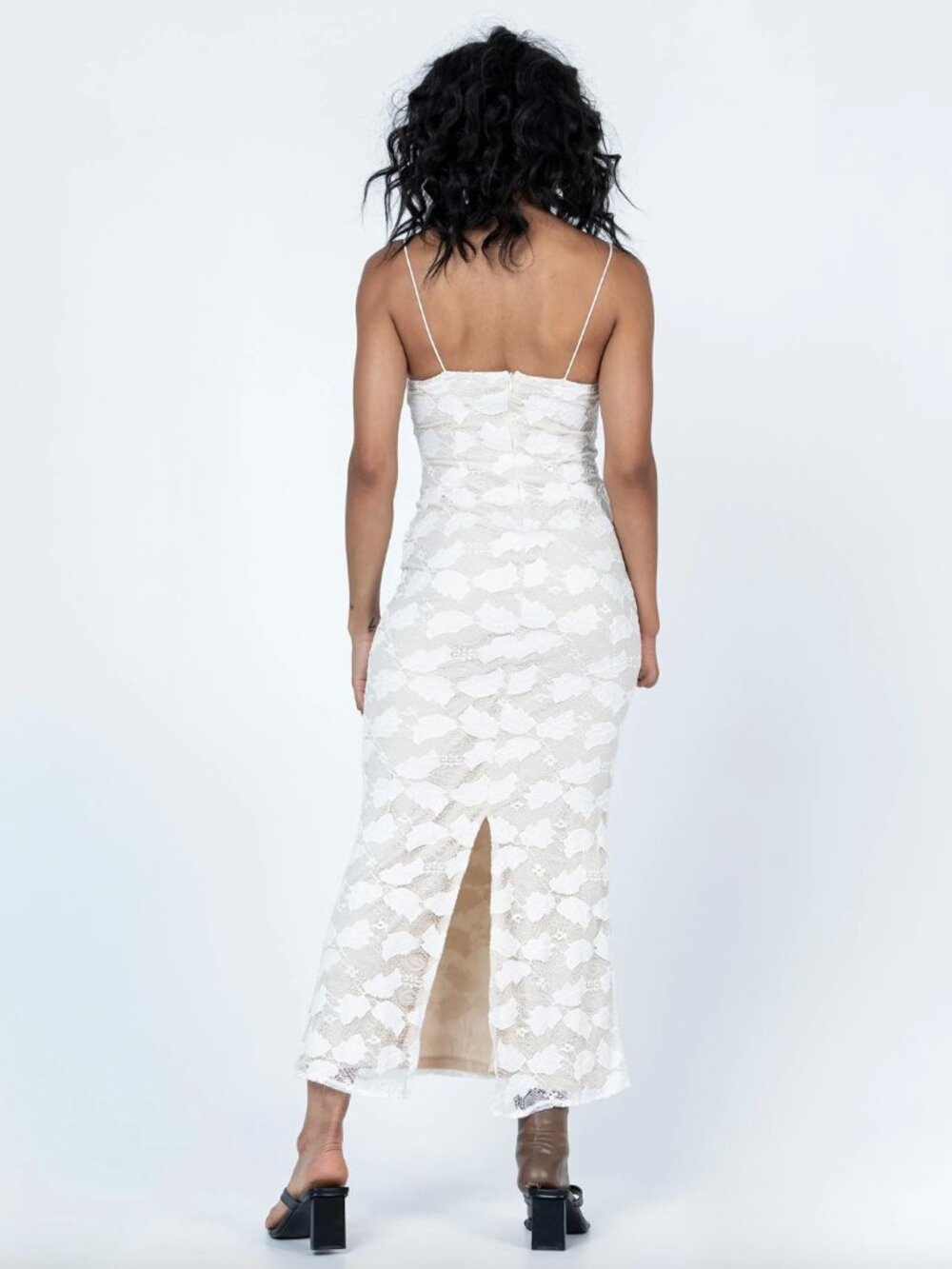 Princess Polly Azra Maxi Dress White - Picture 3 of 4